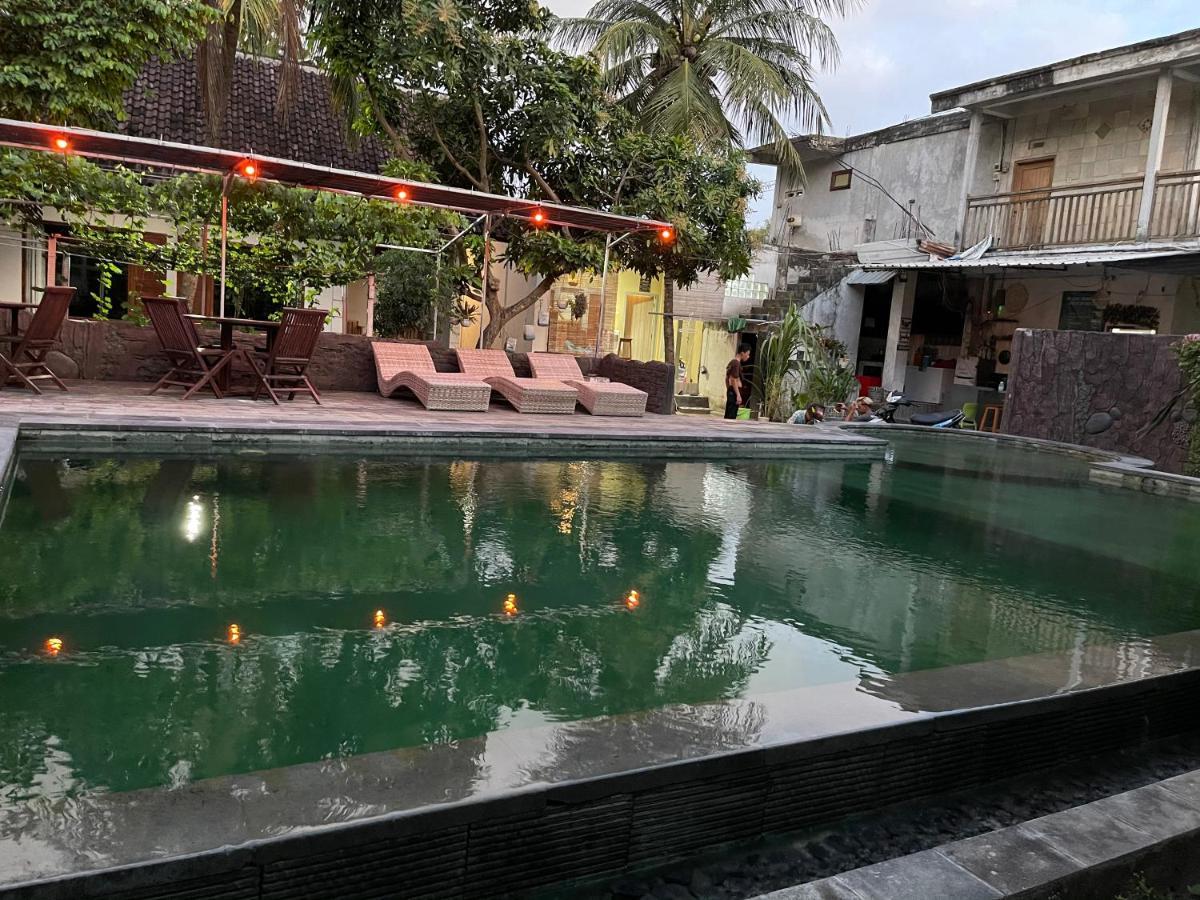 Tri Putri Homestay Kuta (Lombok) Exterior foto