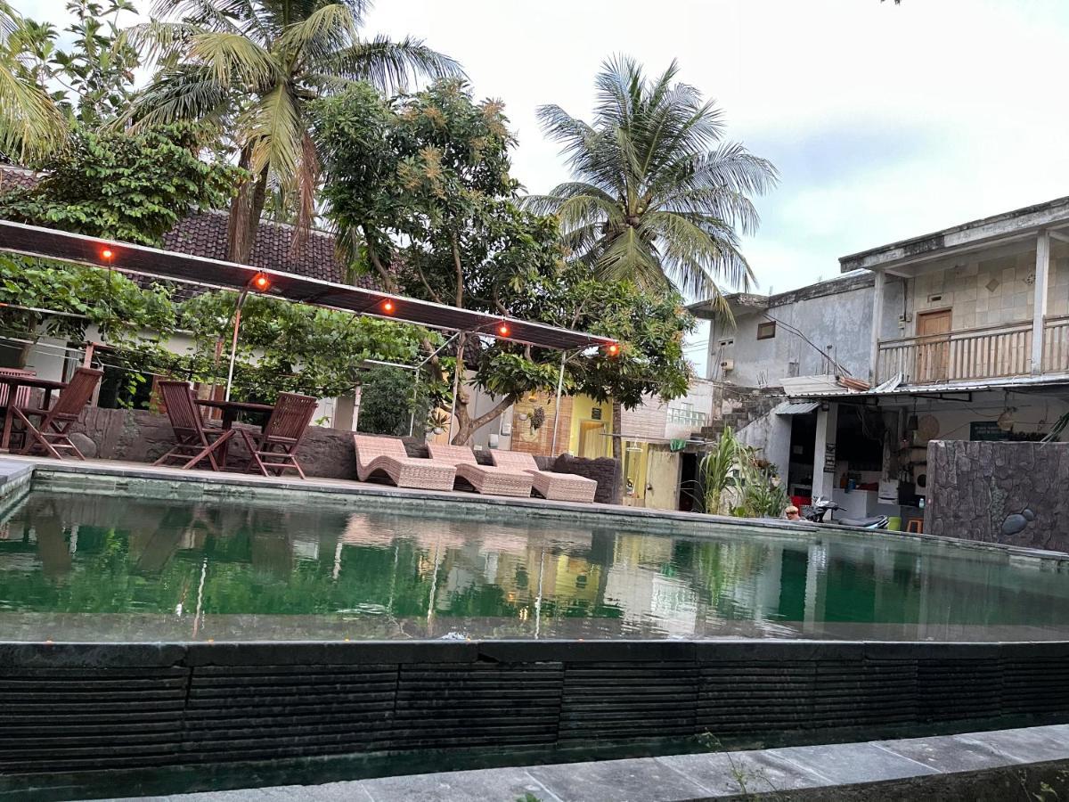 Tri Putri Homestay Kuta (Lombok) Exterior foto
