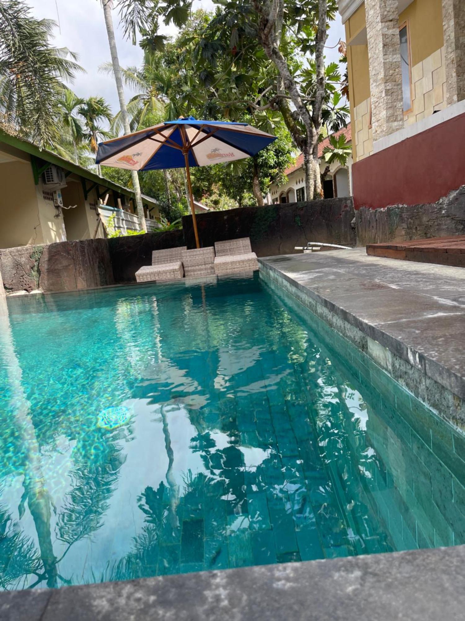 Tri Putri Homestay Kuta (Lombok) Exterior foto