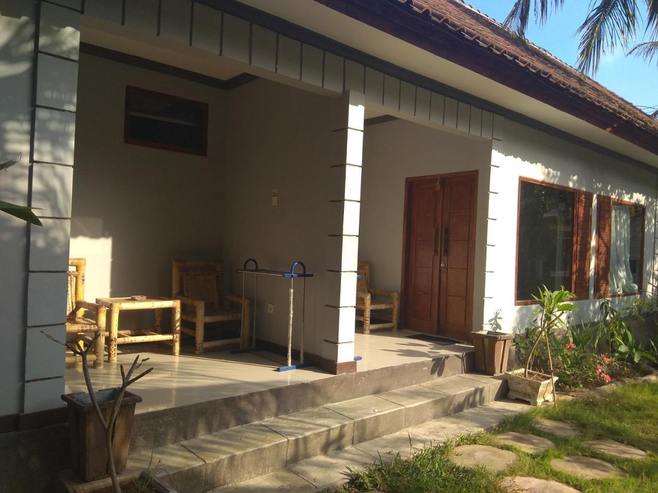 Tri Putri Homestay Kuta (Lombok) Exterior foto