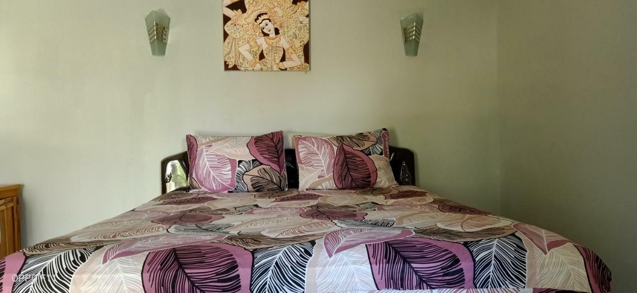 Tri Putri Homestay Kuta (Lombok) Exterior foto